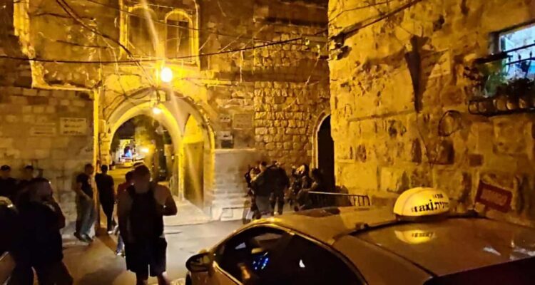 Israeli forces prevent Arab woman from stabbing Jews in Jerusalem’s Old City