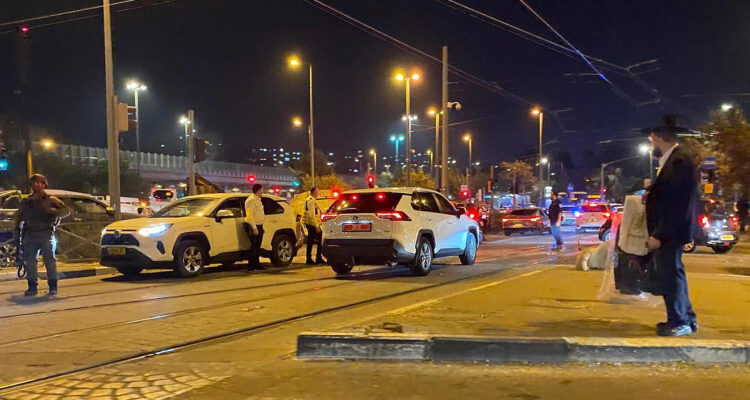Second time in one day: Security guard wounded in Jerusalem terror attack
