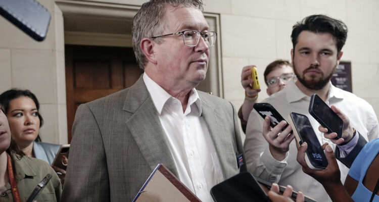 Republican, Democrat call Iran strikes ‘unconstitutional,’ push bill to bar new attacks