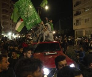Palestinians celebrate release of security prisoner.