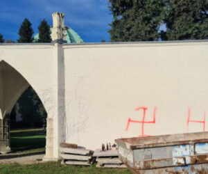 Vienna cemetery swastika