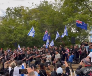 Maori supports Israel