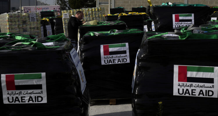 Israel increases flow of humanitarian aid into Gaza