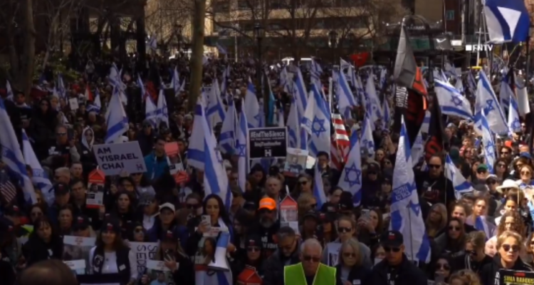 Thousands attend NYC rally marking 6 months of captivity for Israeli hostages