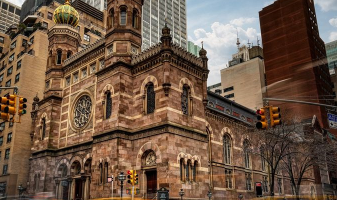 Bomb threats target multiple NY synagogues