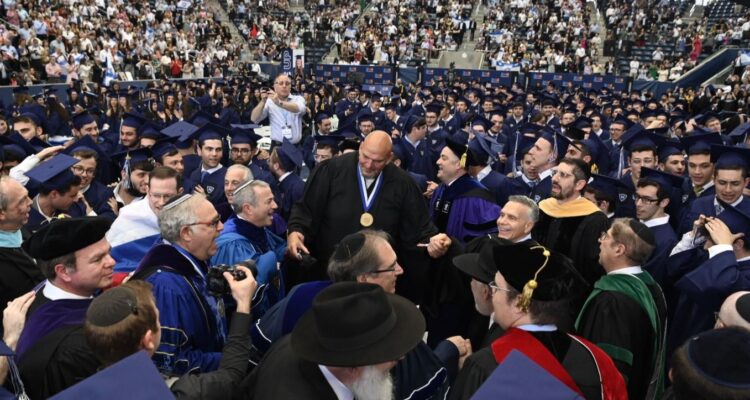 Fetterman gets standing ovation at Yeshiva graduation for removing Harvard robe hood
