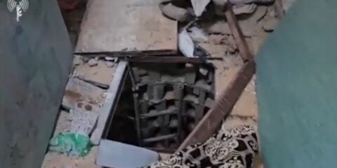 tunnel gaza school