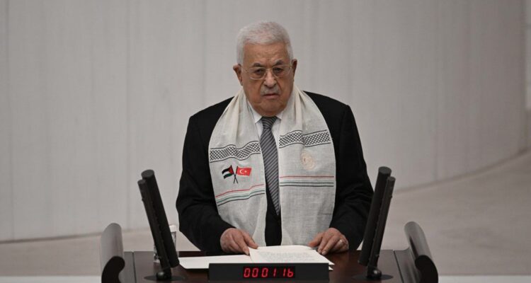 Abbas prays for Hamas terrorist leader in address to Turkish parliament