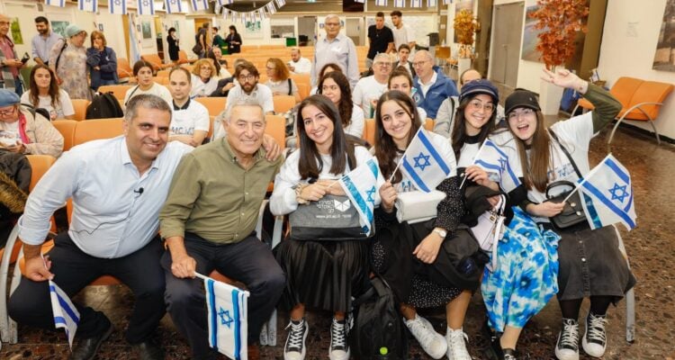 Who is immigrating to Israel? Aliyah by the numbers