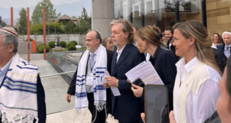 Sir Paul McCartney seen attending a synagogue in Chile during Yom Kippur