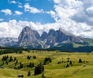 Dolomites (Pixabay)