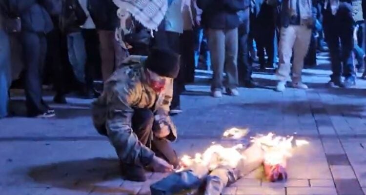 Netanyahu burned in effigy in Montreal anti-Israel riot