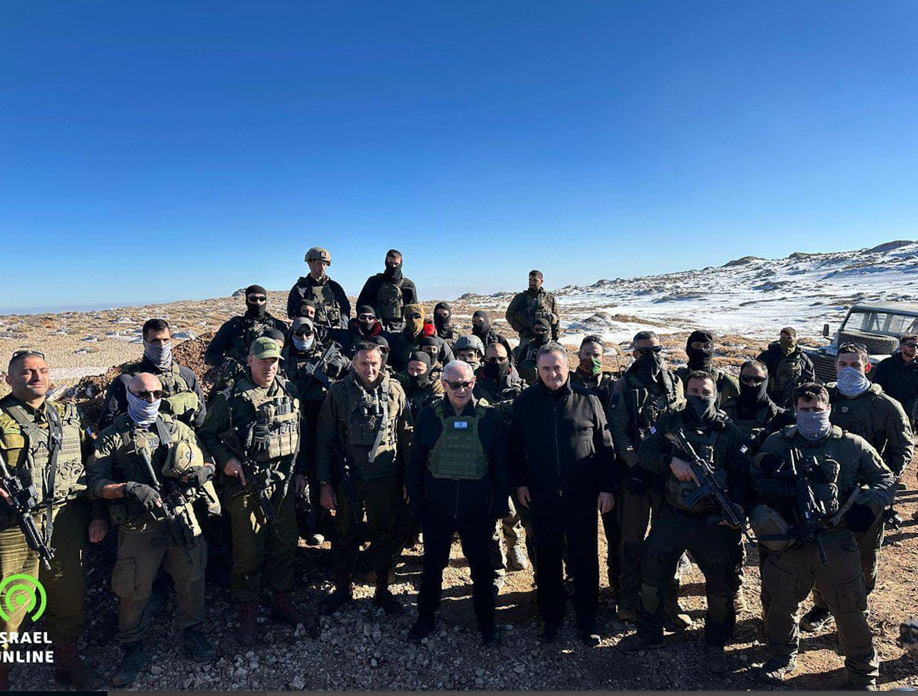 israeli Prime Minister Benjamin Netanyahu, Defense Minister Israel Katz meet with officers in Syra (source Israelonline screenshot)