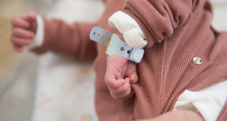 1,500 families a year: Knesset seeks uniform burial rules for stillborn children