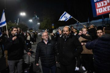 Protest against hostage deal