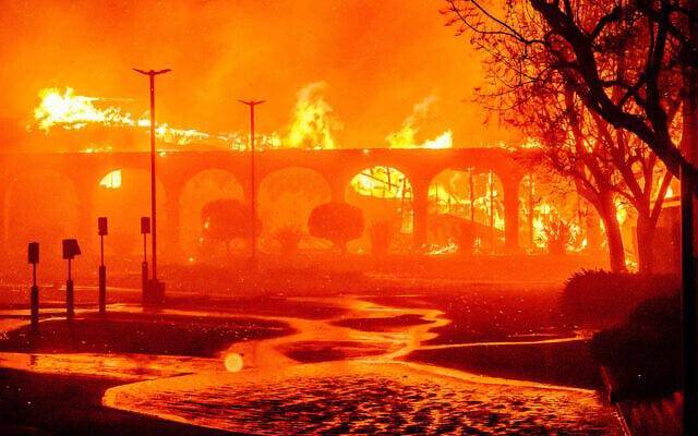 Pasadena synagogue burns down as fires rage across southern California