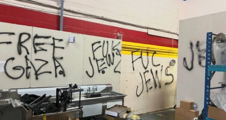 Vandals wreck two kosher restaurants in Toronto