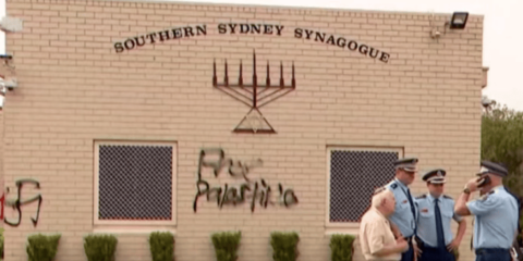 Sydney synagogue vandalized (Youtube screenshot)