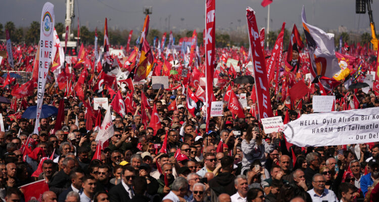 Trump shouldn’t back a loser in Turkey. It’s time to dump Erdoğan – opinion