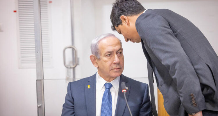 Netanyahu summoned for questioning as aides arrested
