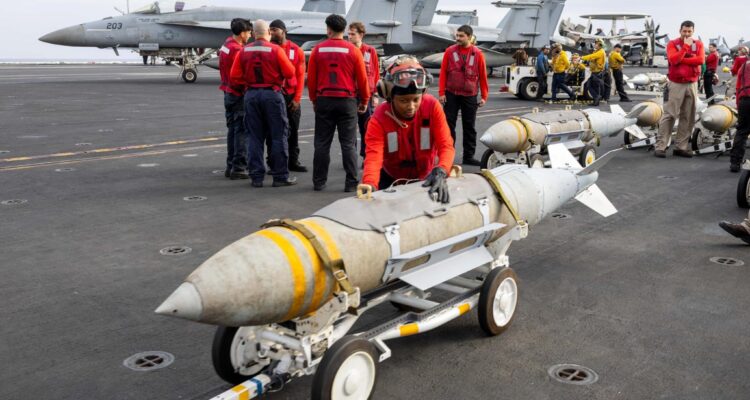 Iranian lawmaker calls for kidnapping 100 US troops and holding them in Iran