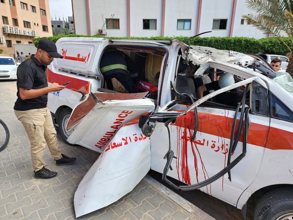 gaza ambulance