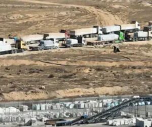 Aid trucks waiting at Gazan border