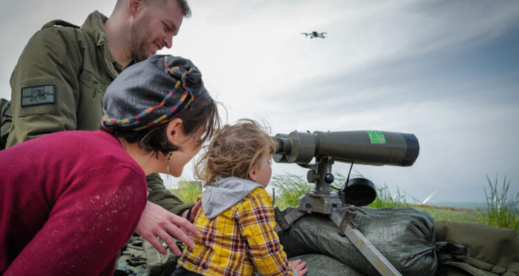 Survey finds heavy financial toll of war on Israeli households and reservists