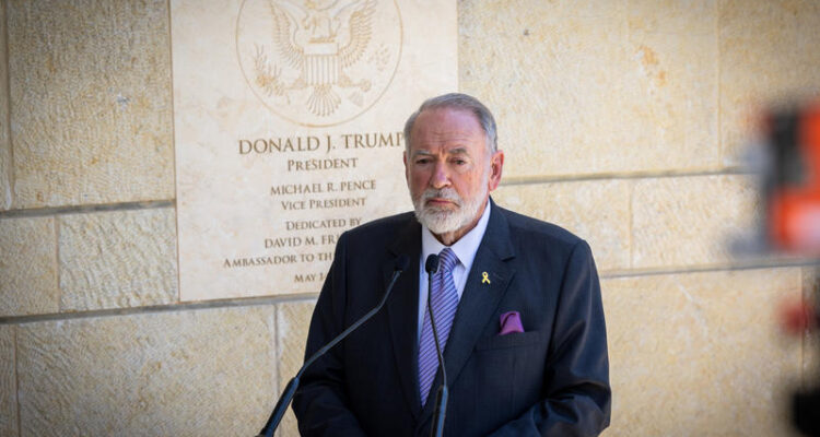 Huckabee thanks Israel for IDF, Mossad help in rescue of air crew