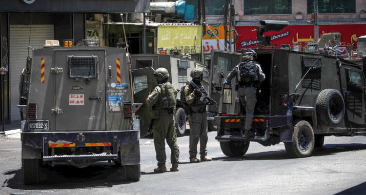 Israel Police special unit arrests Palestinian imam in Hebron