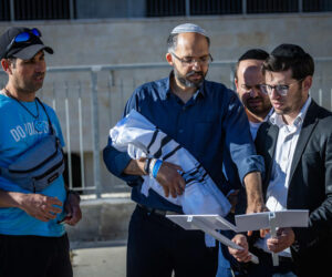 Ravid Chaim Gez