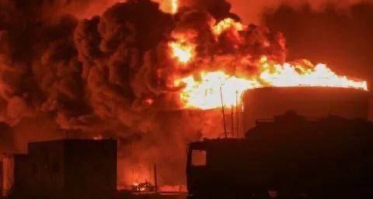 Joint Israel-US force strikes Yemen in retaliation for Houthi attack on Israeli airport