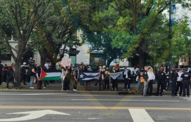 NYPD shuts down anti-Israel protests outside Chabad headquarters during Torah ceremony