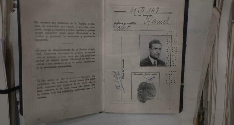 Secret Mossad op recovers 2,500 items belonging to legendary spy Eli Cohen