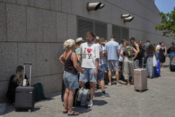 Foreigners evacuation