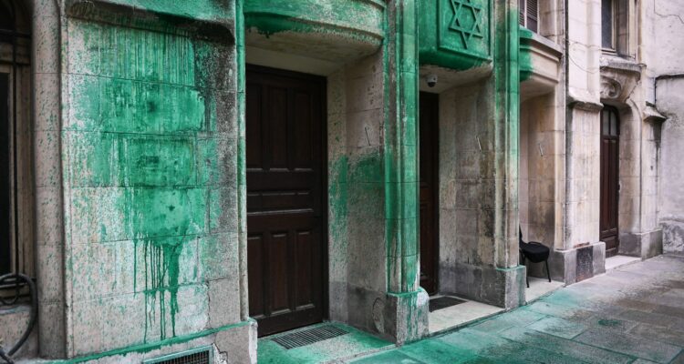 Jewish sites splattered with green paint over Shabbat