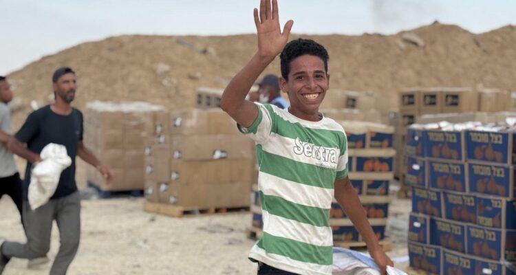 Hamas plans attacks on US aid sites in Gaza, Telegram messages show