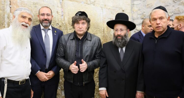 Milei heads to Israel for ‘Isaac Accords,’ embassy move and first flight route