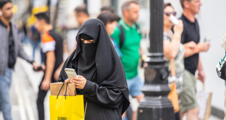 Bar-Ilan University bars student wearing niqab from campus