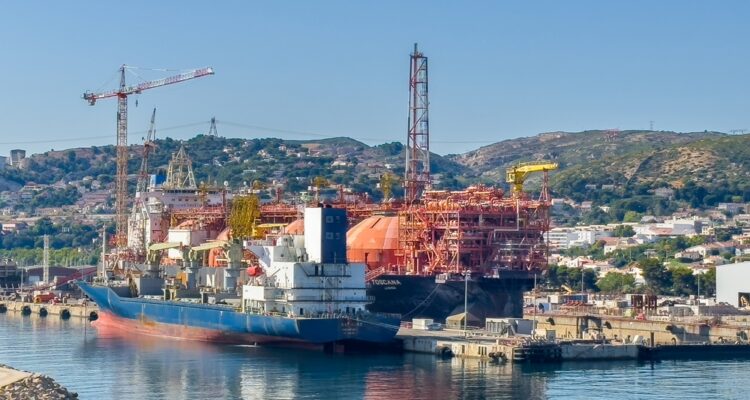 French dock workers block 14-ton arms shipment to Israel