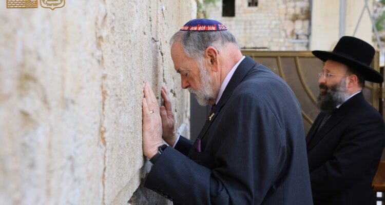 Huckabee backs massive ‘biblical Israel’ expansion, sparking firestorm