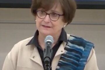 Deborah Lyons
