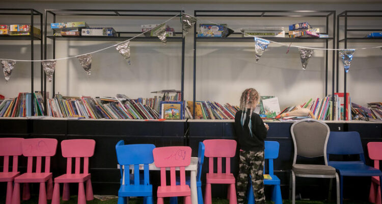 Israel shuts down civil shelter program that housed 125,000 evacuees