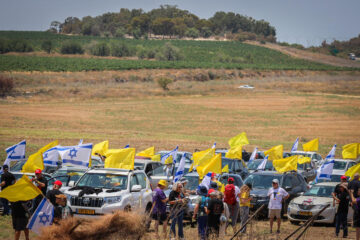 hostage protest