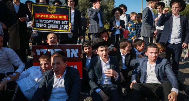 Rabbis reject Israeli army service; arrests for draft refusal likely in September