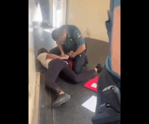 Spain plane arrest