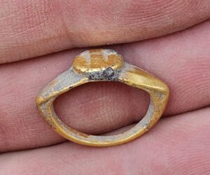 gold ring