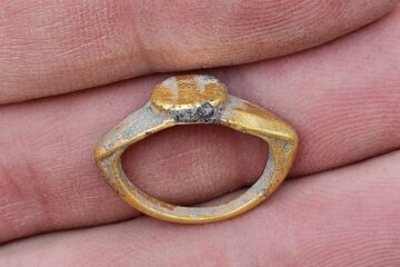 gold ring