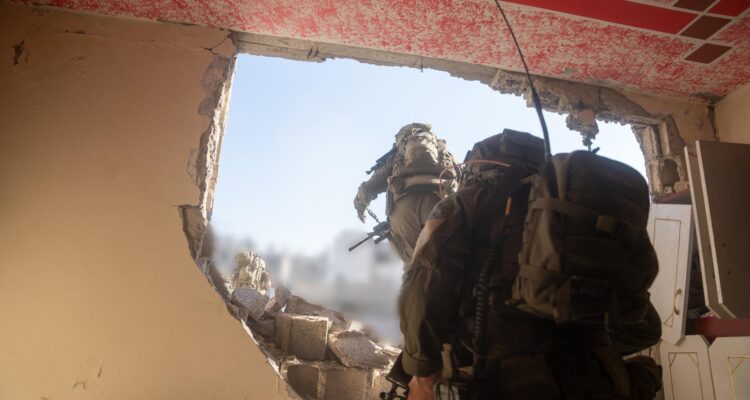 IDF eliminates Hamas cell, finds weapons depot on Gaza City outskirts