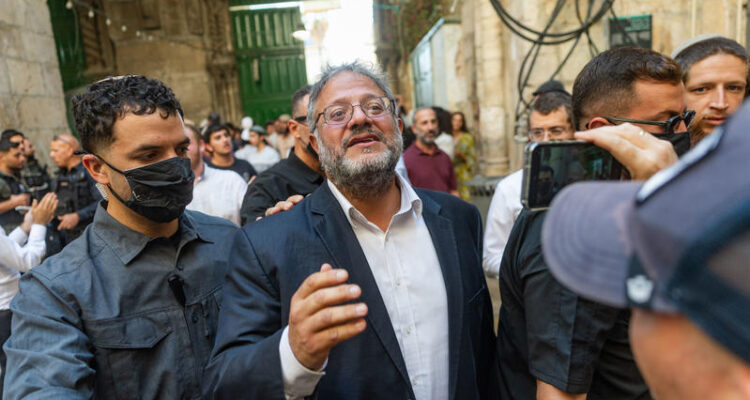 Israeli minister prays on Temple Mount, calls for sovereignty over Gaza